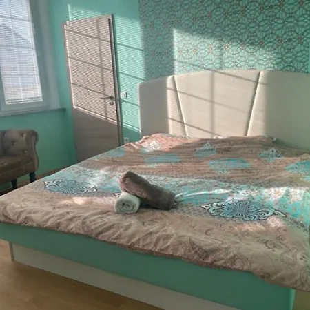 Nočitev z zajtrkom Oaza Miru 3*