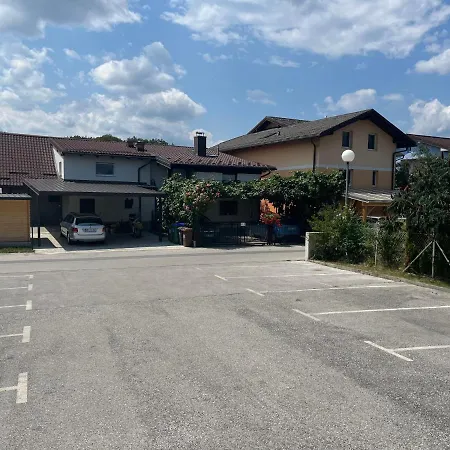 Bed & Breakfast Oaza Miru Maribor